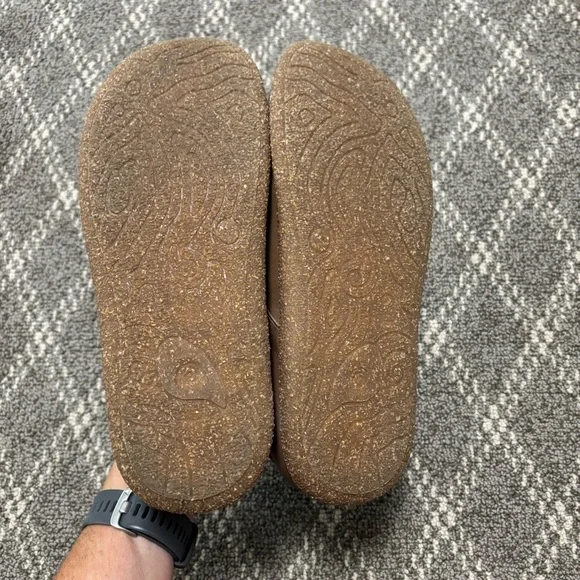 Taos Footwear the Ultimate Leather Mary Jane Mushroom size 38 7/7.5 - Picture 7 of 7